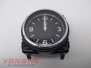 Gebrauchte Uhr Mercedes E Estate (S213) E-300de 2.0 Turbo 16V Preis € 64,99 Margenregelung angeboten von Venema Autoparts