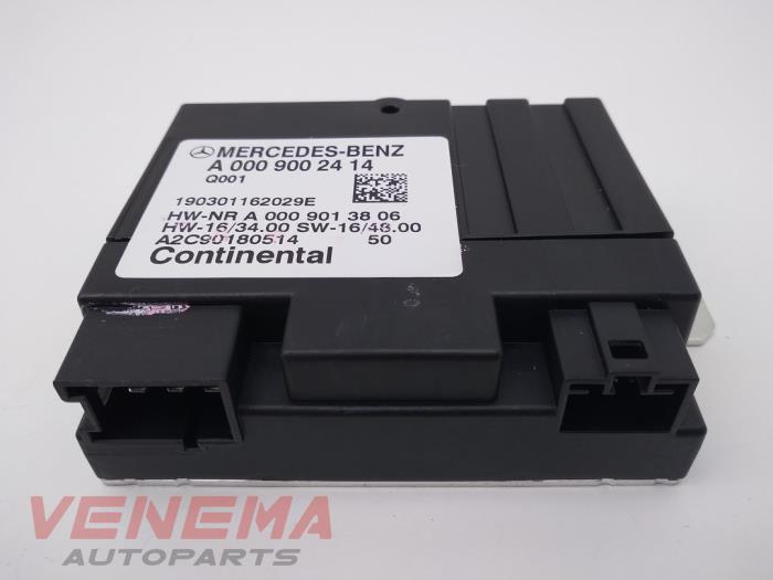 Usagé Module pompe carburant Mercedes E Estate (S213) E-300de 2.0 Turbo 16V Prix € 29,99 Règlement à la marge proposé par Venema Autoparts