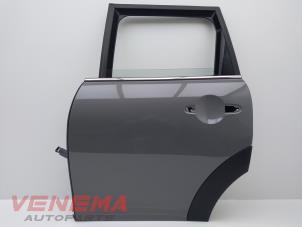 Używane Drzwi lewe tylne wersja 4-drzwiowa Mini Mini (F55) 1.5 12V Cooper Cena € 149,99 Procedura marży oferowane przez Venema Autoparts