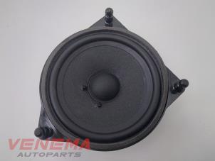 Used Speaker Mercedes E Estate (S213) E-300de 2.0 Turbo 16V Price € 29,99 Margin scheme offered by Venema Autoparts