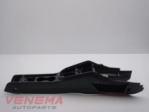 Usagé Console centrale Seat Ibiza V (KJB) 1.0 TSI 12V Prix € 69,99 Règlement à la marge proposé par Venema Autoparts
