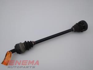 Used Drive shaft, rear right BMW 1 serie (E81) 116i 1.6 16V Price € 49,99 Margin scheme offered by Venema Autoparts