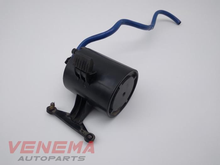 Carbon filter from a BMW 1 serie (E81) 116i 1.6 16V 2009
