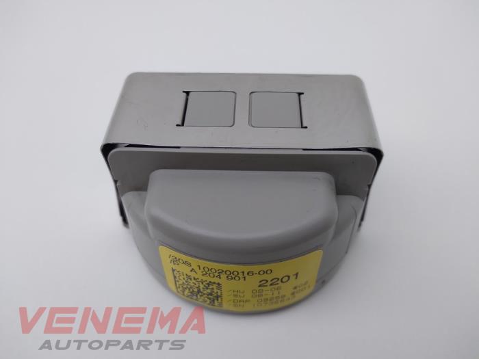 Begagnade Regnsensor Mercedes GLK (204.7/9) 3.0 320 CDI 24V 4-Matic Pris € 29,99 Marginaltabell erbjuds av Venema Autoparts