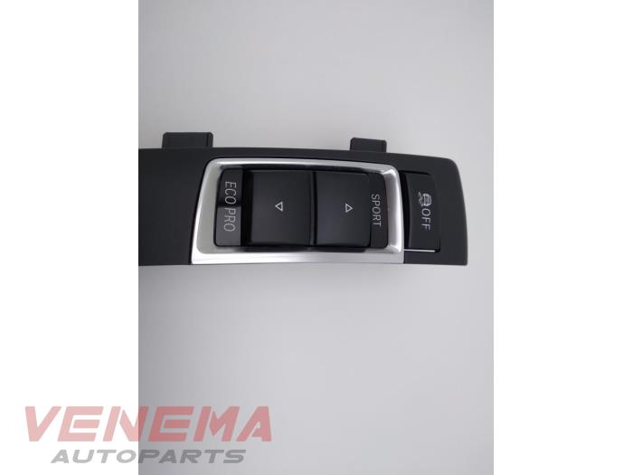 Schalter van een BMW X3 (F25) xDrive20d 16V 2014