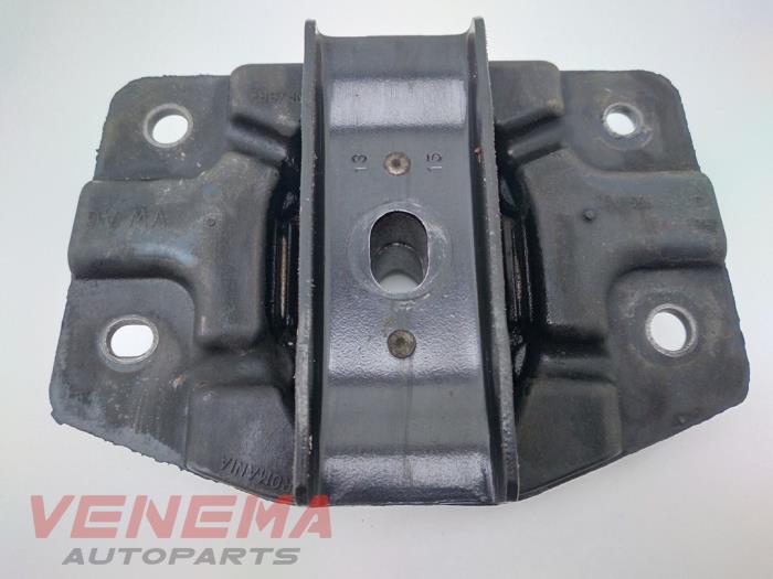 Gearbox mount from a Volkswagen Up! (121) 1.0 12V 75 2016