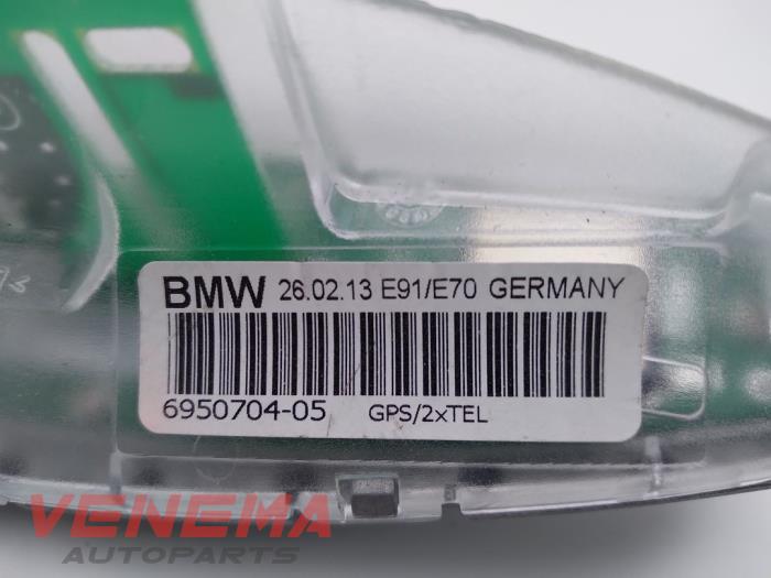 Antenne GPS d'un BMW X3 (F25) xDrive20d 16V 2014
