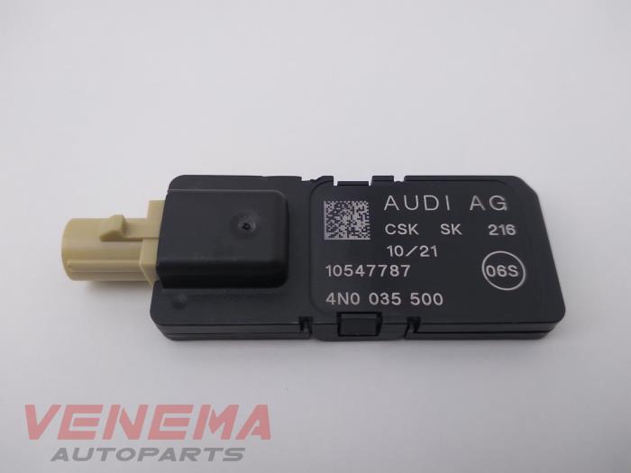 Używane Antena Audi A1 Sportback (GBA) 1.0 25 TFSI 12V Cena € 9,99 Procedura marży oferowane przez Venema Autoparts