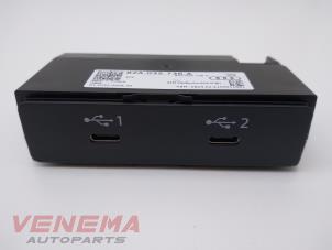 Używane Modul USB Audi A1 Sportback (GBA) 1.0 25 TFSI 12V Cena € 79,99 Procedura marży oferowane przez Venema Autoparts