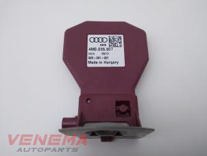 Usados Antena Audi A1 Sportback (GBA) 1.0 25 TFSI 12V Precio € 9,99 Norma de margen ofrecido por Venema Autoparts
