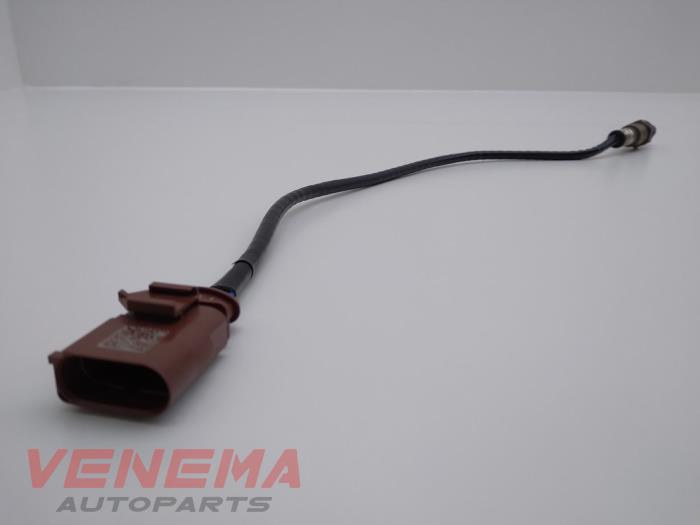 Lambda probe from a Audi A1 Sportback (GBA) 1.0 25 TFSI 12V 2022