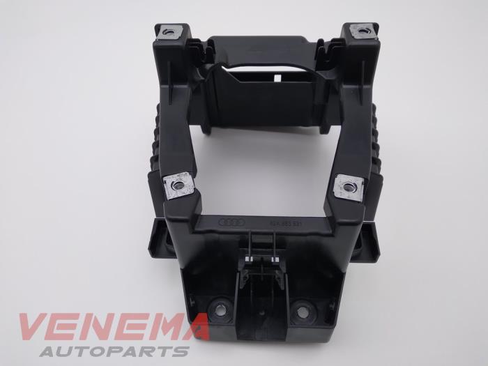 Usagé Divers Audi A1 Sportback (GBA) 1.0 25 TFSI 12V Prix € 9,99 Règlement à la marge proposé par Venema Autoparts