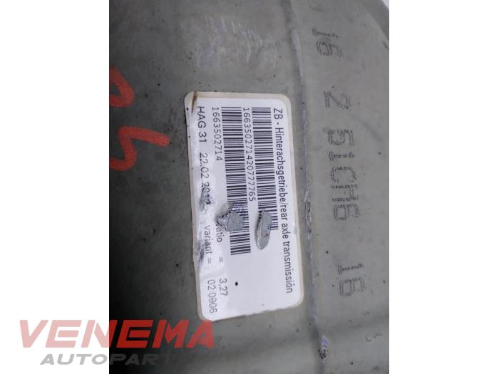 Rear differential from a Mercedes-Benz ML III (166) 3.0 ML-350 BlueTEC V6 24V 4-Matic 2014
