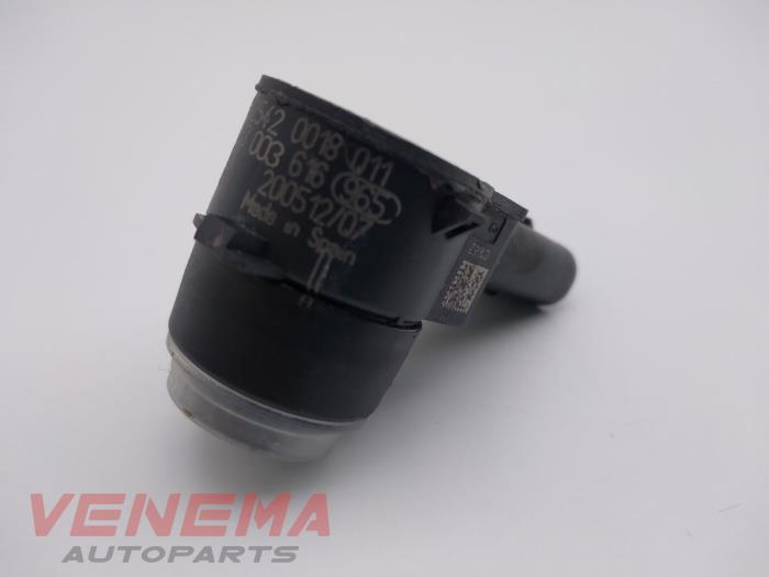 PDC Sensor from a Mercedes-Benz ML III (166) 3.0 ML-350 BlueTEC V6 24V 4-Matic 2014