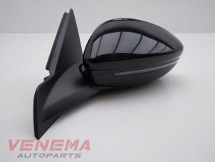 Used Wing mirror, left Peugeot 208 II (UB/UH/UP) 1.2 Vti 12V PureTech 75 Price € 169,99 Margin scheme offered by Venema Autoparts