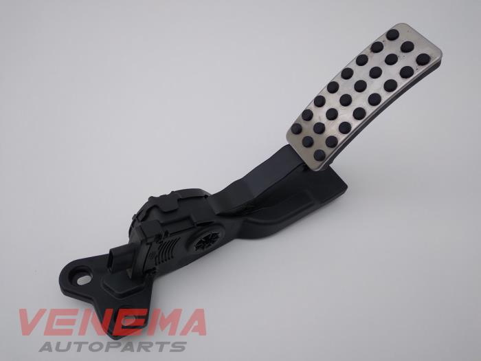 Gebrauchte Gaspedal Mercedes ML III (166) 3.0 ML-350 BlueTEC V6 24V 4-Matic Preis € 49,99 Margenregelung angeboten von Venema Autoparts