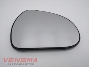 Used Mirror glass, right Peugeot 207 CC (WB) 1.6 16V THP Price € 19,99 Margin scheme offered by Venema Autoparts