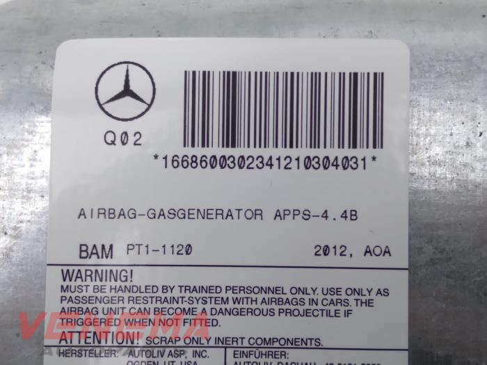 Airbag derecha (salpicadero) de un Mercedes-Benz ML III (166) 3.0 ML-350 BlueTEC V6 24V 4-Matic 2014