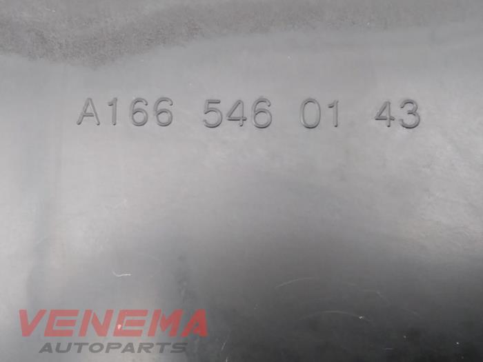 Skrzynka bezpieczników z Mercedes-Benz ML III (166) 3.0 ML-350 BlueTEC V6 24V 4-Matic 2014