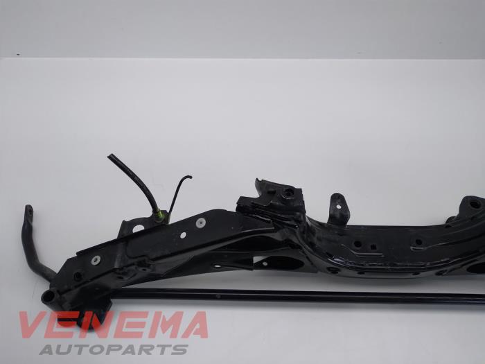 Subframe from a BMW 2 serie Gran Tourer (F46) 214d 1.5 TwinPower Turbo 12V 2017
