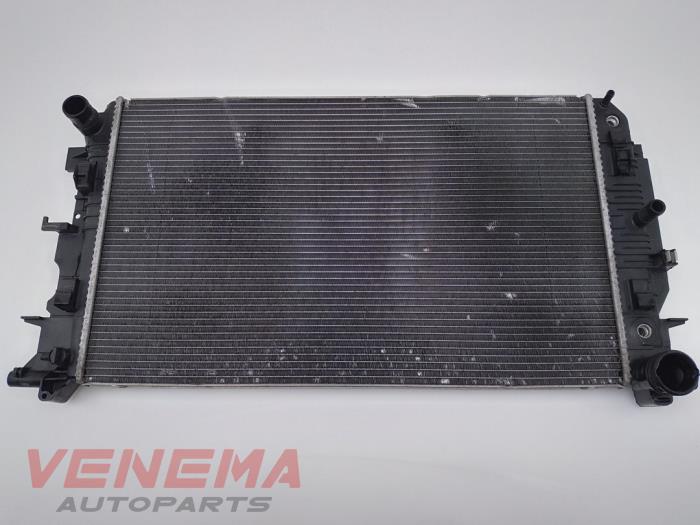 Usagé Radiateur Mercedes Sprinter 3,5t (906.73) 313 CDI 16V Prix € 49,99 Règlement à la marge proposé par Venema Autoparts