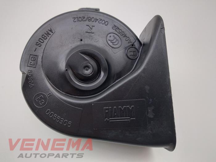 Używane Klakson BMW 2 serie Gran Tourer (F46) 214d 1.5 TwinPower Turbo 12V Cena € 9,99 Procedura marży oferowane przez Venema Autoparts
