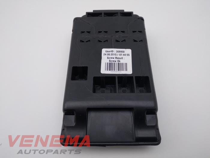 Gebrauchte Stromverteiler BMW 2 serie Gran Tourer (F46) 214d 1.5 TwinPower Turbo 12V Preis € 29,99 Margenregelung angeboten von Venema Autoparts
