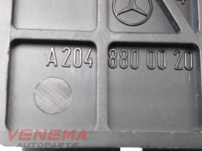 Motorhaube Hebel van een Mercedes-Benz ML III (166) 3.0 ML-350 BlueTEC V6 24V 4-Matic 2014