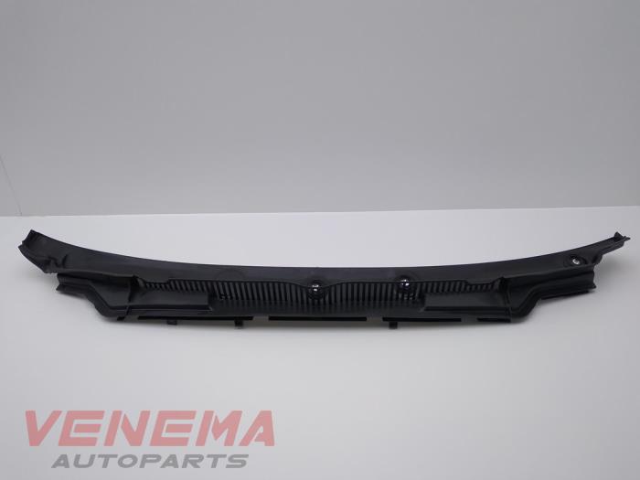 Używane Parawan BMW 2 serie Gran Tourer (F46) 214d 1.5 TwinPower Turbo 12V Cena € 24,99 Procedura marży oferowane przez Venema Autoparts