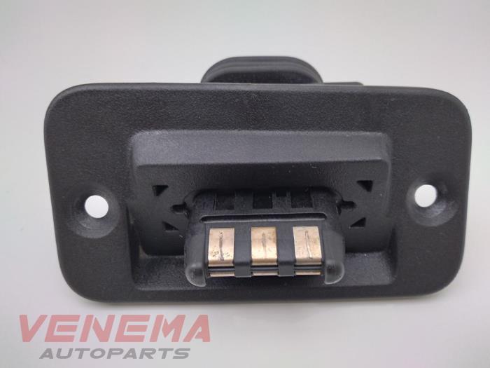 Usagé Divers Volkswagen Caddy IV 2.0 TDI 102 Prix € 24,99 Règlement à la marge proposé par Venema Autoparts
