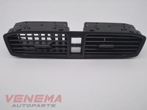 Used Dashboard vent Volkswagen Caddy IV 2.0 TDI 102 Price € 24,99 Margin scheme offered by Venema Autoparts