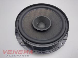 Used Speaker Volkswagen Polo V (6R) 1.2 12V BlueMotion Technology Price € 14,99 Margin scheme offered by Venema Autoparts