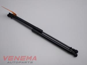 Used Set of tailgate gas struts BMW 1 serie (F20) 118i 1.5 TwinPower 12V Price € 19,99 Margin scheme offered by Venema Autoparts