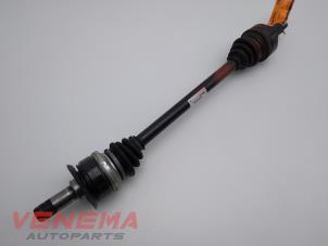 Used Drive shaft, rear left BMW 1 serie (F20) 118i 1.5 TwinPower 12V Price € 79,99 Margin scheme offered by Venema Autoparts