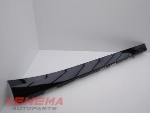 Used Side skirt, right BMW 1 serie (F20) 118i 1.5 TwinPower 12V Price € 69,99 Margin scheme offered by Venema Autoparts