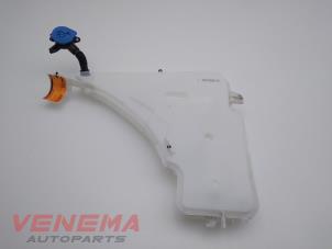 Used Front windscreen washer reservoir BMW 1 serie (F20) 118i 1.5 TwinPower 12V Price € 29,99 Margin scheme offered by Venema Autoparts