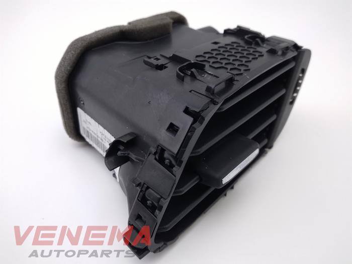 Dashboard vent from a Ford Fiesta 7 1.0 EcoBoost 12V 100 2018