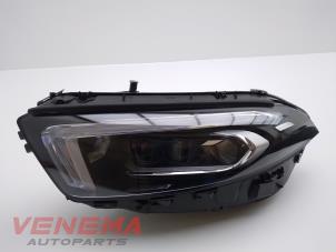 Used Headlight, left Mercedes A (177.0) 1.5 A-180d Price € 649,99 Margin scheme offered by Venema Autoparts