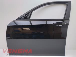 Używane Drzwi lewe przednie wersja 4-drzwiowa BMW 1 serie (F20) 118i 1.5 TwinPower 12V Cena € 299,99 Procedura marży oferowane przez Venema Autoparts