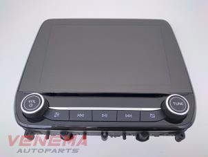 Usagé Display unité de contrôle multi media Ford Fiesta 7 1.0 EcoBoost 12V 100 Prix € 274,99 Règlement à la marge proposé par Venema Autoparts