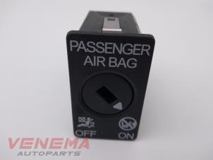 Gebrauchte Airbag Schalter Skoda Fabia III (NJ3) 1.0 12V Preis € 9,99 Margenregelung angeboten von Venema Autoparts