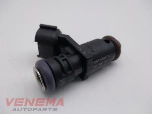 Gebrauchte Injektor (Benzineinspritzung) Skoda Fabia III (NJ3) 1.0 12V Preis € 19,99 Margenregelung angeboten von Venema Autoparts
