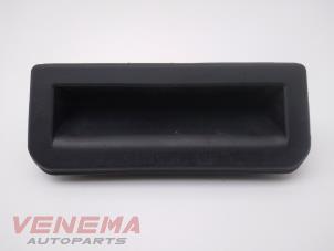 Used Tailgate handle Skoda Fabia III (NJ3) 1.0 12V Price € 19,99 Margin scheme offered by Venema Autoparts