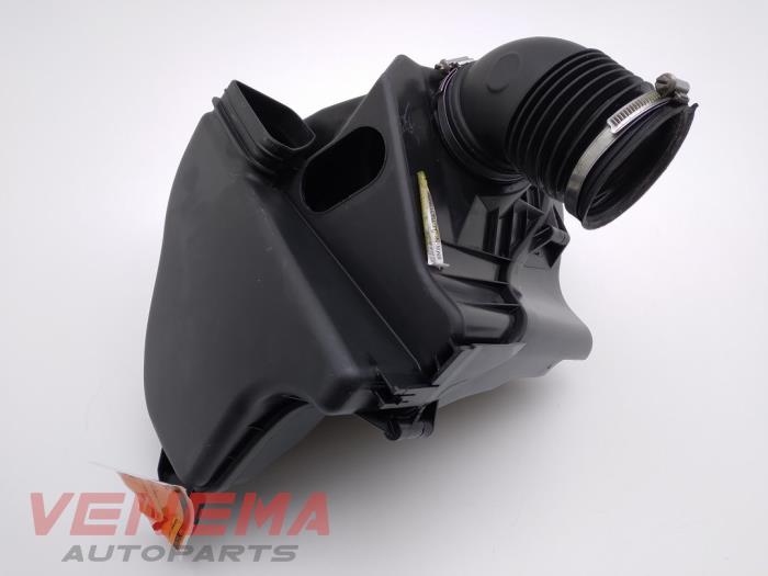Begagnade Luftfilterhus BMW 3 serie Touring (E91) 318i 16V Pris € 24,99 Marginaltabell erbjuds av Venema Autoparts