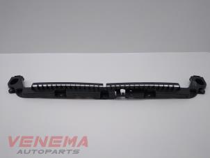 Used Rear bumper bracket central Skoda Fabia III (NJ3) 1.0 12V Price € 24,99 Margin scheme offered by Venema Autoparts