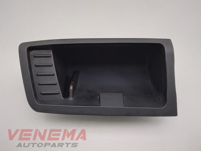 Begagnade Diverse BMW 3 serie Touring (E91) 318i 16V Pris € 9,99 Marginaltabell erbjuds av Venema Autoparts