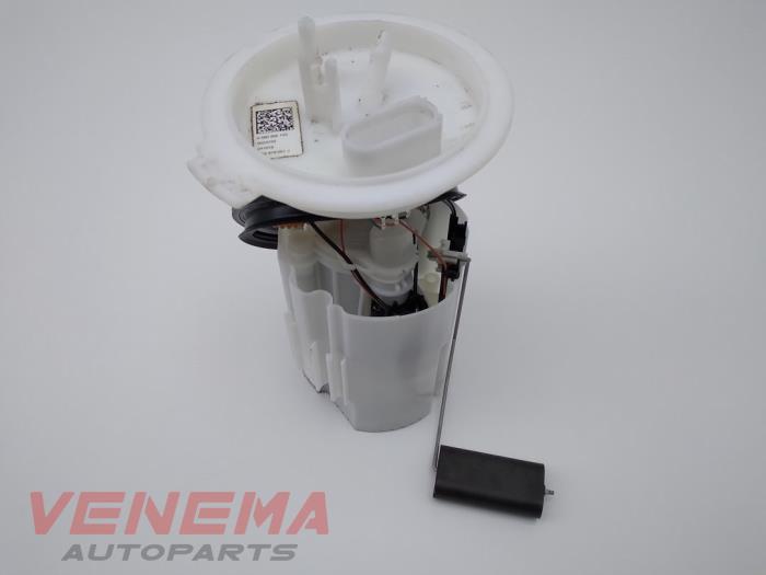 Gebrauchte Kraftstoffpumpe Elektrisch Skoda Fabia III (NJ3) 1.0 12V Preis € 79,99 Margenregelung angeboten von Venema Autoparts