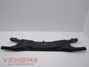 Used Filter housing interior BMW 3 serie Touring (E91) 318i 16V Price € 24,99 Margin scheme offered by Venema Autoparts