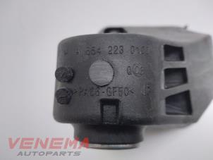 Engine mount from a Mercedes-Benz E Estate (S213) E-300de 2.0 Turbo 16V 2020