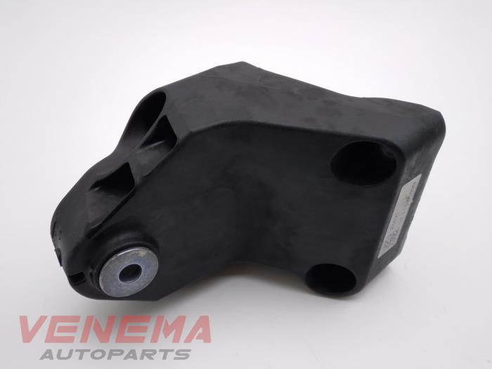 Engine mount from a Mercedes-Benz E Estate (S213) E-300de 2.0 Turbo 16V 2020